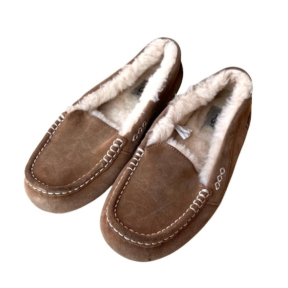 UGG B Moccasin Slippers for Women Size 8 - Picture 2 of 8